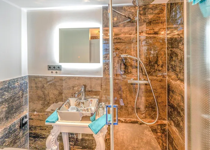 Appartement 2 Bedroom Cozy In